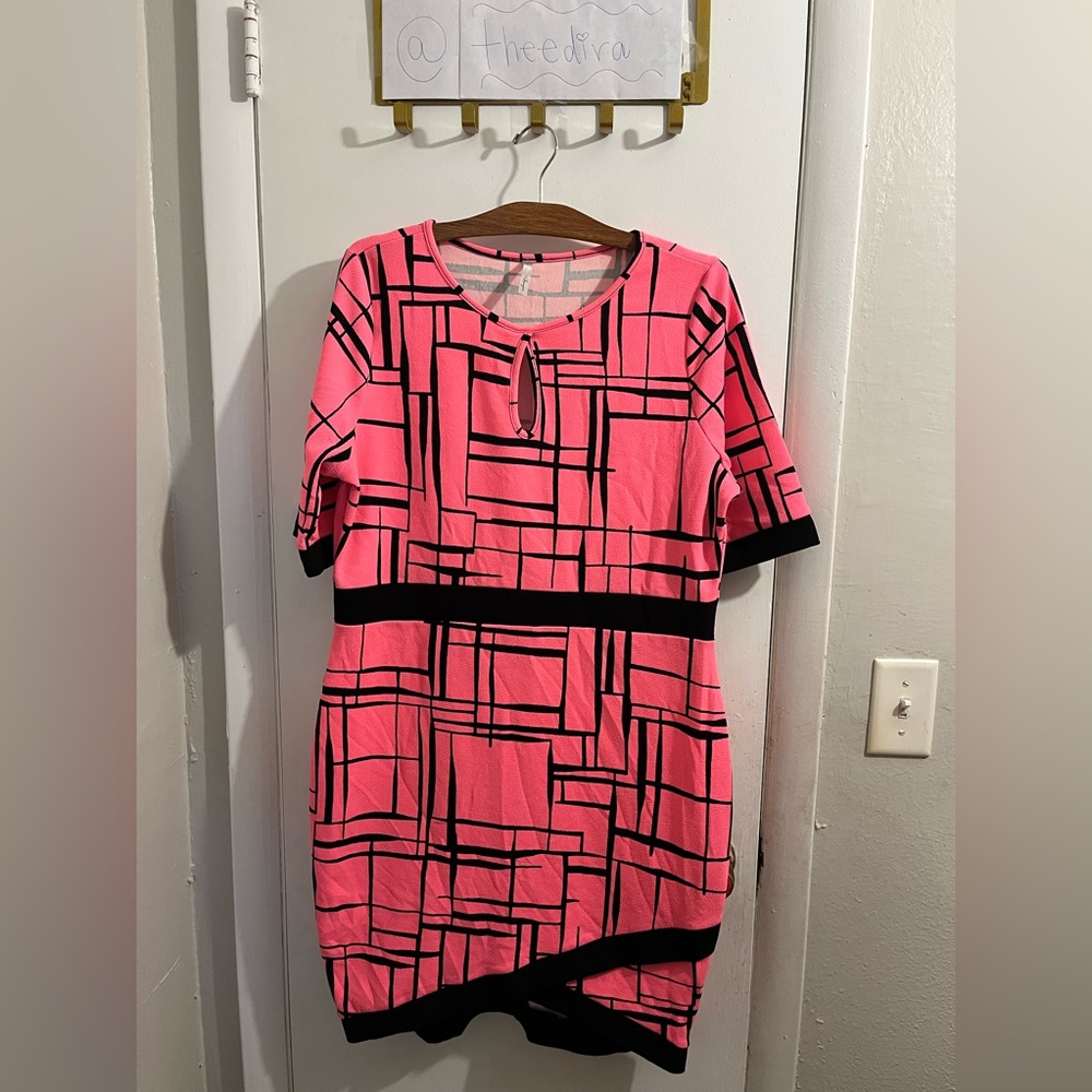 Plus Size Hot Pink Patterned Bodycon Dress